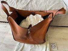 LOEWE Hammock Medium Leather #QYJCU1