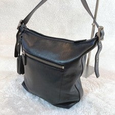 Old Coach Shoulder Bag, Tassel, Glove Leather, Black #QY6NDU