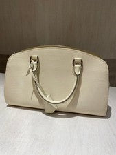 LOUIS VUITTON Pont Neuf PM Epi Ivory W23.5×H22×D8.5cm Bag #QYJYBK