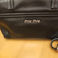 miu miu leather shoulder bag black