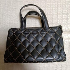 CHANEL Black Quilted Handbag #QY0NWX