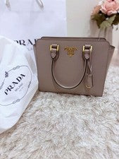 PRADA handbag, beige and gray. #QY39E8