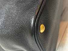 PRADA tote handbag, black leather, gold hardware #QY25YP