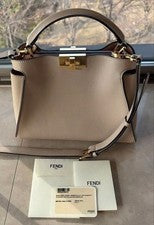 FENDI Essentially handbag Beige Leather Women #QYFNNI