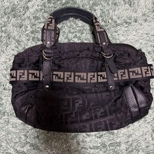 Fendi Black Handbag with Logo Design #QY3VLJ