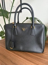 PRADA Saffiano Leather Handbag, Black #QYCFU6