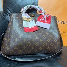 LOUIS VUITTON Montaigne Monogram Bag with Bonus Band #QYDJQD