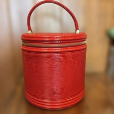 LOUIS VUITTON Red Handbag #QYIH0U