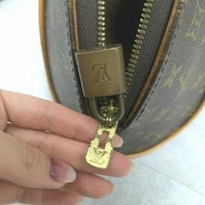 Louis Vuitton Ellipse Monogram Handbag #QY86MV