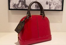 Complete with accessories and receipt. LOUIS VUITTON Alma BB. #QYGJTT