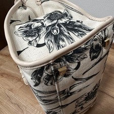 Salvatore Ferragamo Floral Canvas Handbag #QY2LE1