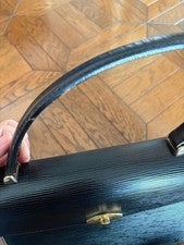 LOUIS VUITTON black Epi handbag #QYCNHJ
