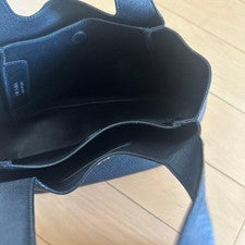 PRADA Black Leather Handbag #QY5SV8