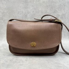 Old Coach Shoulder Bag, Leather, Black, Turnlock #QYG3DF