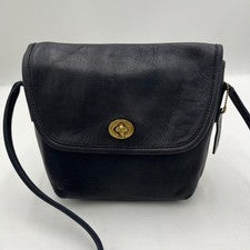 Old Coach Shoulder Bag, Turnlock Closure, Leather, Dark Navy #QYJ340