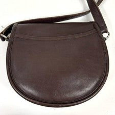 Old Coach shoulder bag, turnlock closure, dark brown. #QY7IRK