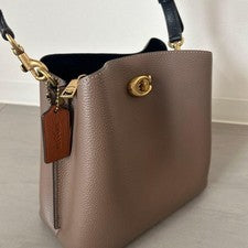 COACH Women's Bag #QY6OBX