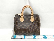 LOUIS VUITTON Monogram Handbag, Size 25 #QYACC9