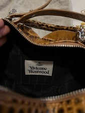 VIVIENNE WESTWOOD heart-shaped handbag Brown Women #QY1AJE