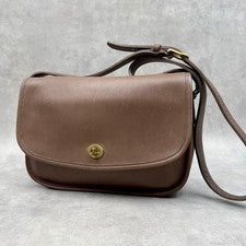 Old Coach Shoulder Bag, Leather, Black, Turnlock #QYG3DF