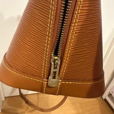 LOUIS VUITTON Alma PM Gold #QYF11T