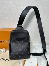 LOUIS VUITTON Body Bag Men's Sling Bag #QYCNKT