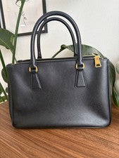 PRADA Saffiano Leather Handbag, Black #QYCFU6