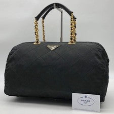 PRADA handbag, triangular plate, gold hardware, chain, black. #QYIW4C