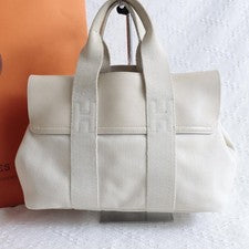 HERMES Valparaiso PM handbag, ivory. Hermes #QY4Q5T