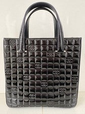 CHANEL Chocolate Bar Patent Leather Black Enamel Handbag #QY68JK