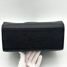Louis Vuitton Epi Pont Neuf handbag, gold hardware, black. #QYGQDS