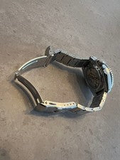 LEX is wearing a Seiko 5 Sports Gucci Maze collaboration model. #QY8DD7