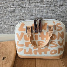 LOUIS VUITTON Graffiti Alma MM Handbag #QY25N0