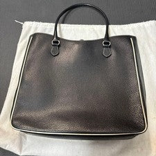 PRADA Black leather tote bag #QYJ3Y1