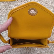 Old Coach Mini Pouch #QYBDQY