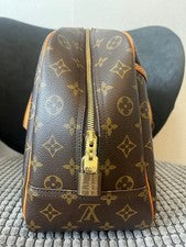 LOUIS VUITTON Monogram Deauville Handbag #QY13BT
