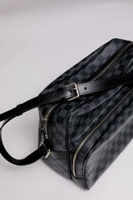 LOUIS VUITTON Damier Graphite Shoulder Bag 831 Black #QY12Z3