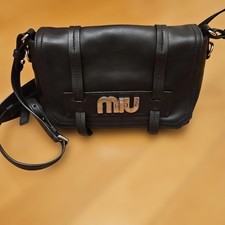 miu miu leather shoulder bag black