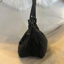 FENDI Mamma Bucket Shoulder Bag #QYKEG6